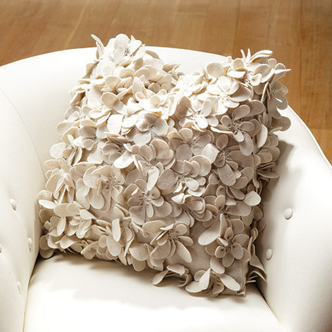 Picture of Komaki Pillow