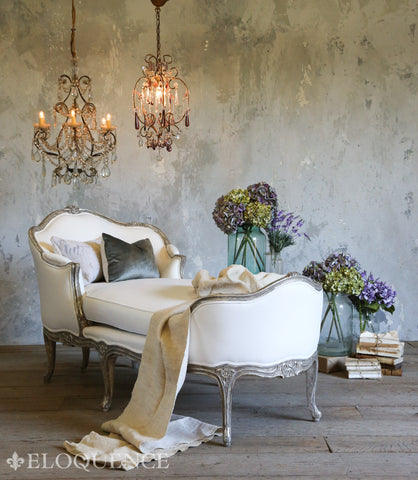 Picture of Marie Antoinette Chaise